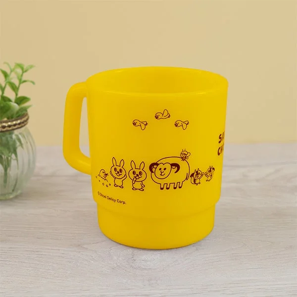 Detailed view of the mug's print