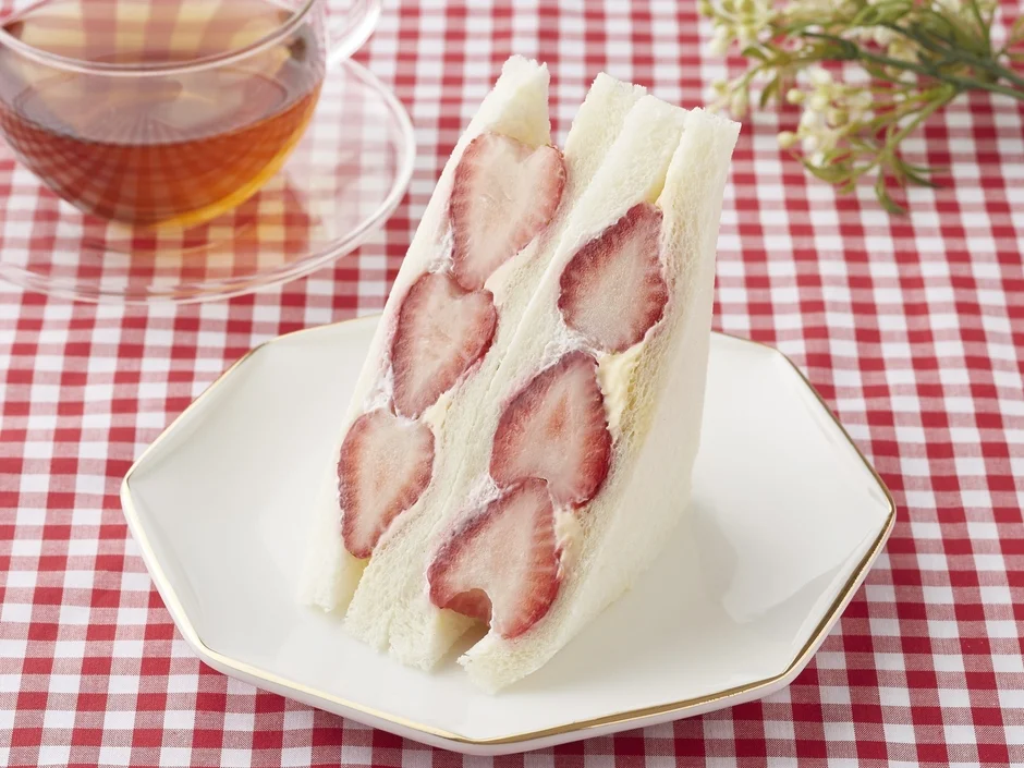 Strawberry Sandwich Product Image (Image is for illustrative purposes only.)