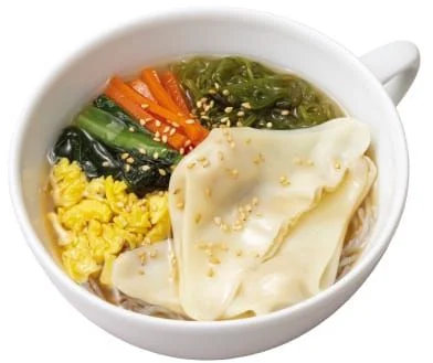 ワンタンと三陸産めかぶの中華風春雨スープ
