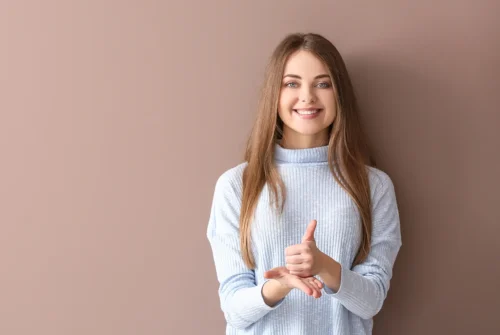Sign Language is Now Understood at Convenience Stores! FamilyMart to Introduce Online Interpretation Service at Sel...
