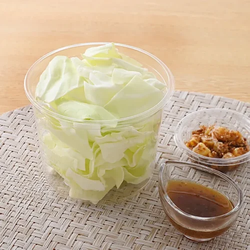 振って食べる!おかかチーズキャベツ