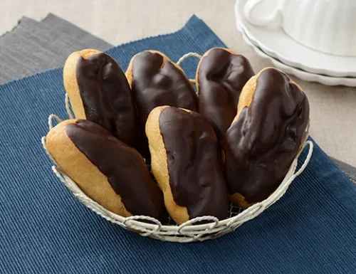 Smooth Custard Mini Eclairs 6 Pieces