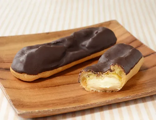 Custard Eclair