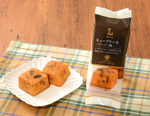 キューブケーキ フルーツ