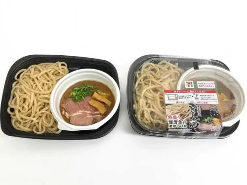 とみ田監修 濃厚豚骨魚介 熱盛つけ麺