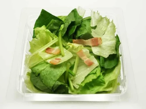 レタスとほうれん草のサラダ
