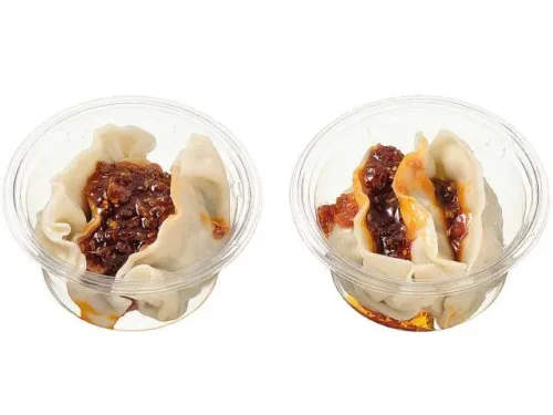 冷たいまま食べる水餃子 旨辛ラー油仕立て