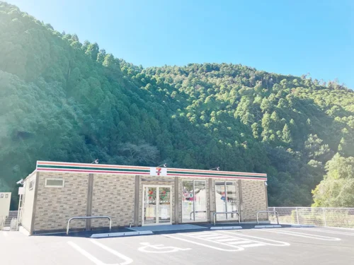 Seven-Eleven’s First “Community Co-Creation Store” Opens in a Beautiful Fukuoka Village! A New Ro...