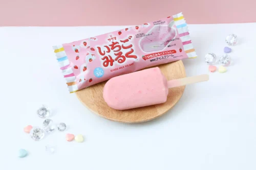 あの「いちごみるく」がアイスバーに！セブンイレブンから55周年記念の特別な一本が数量限定で登場