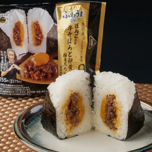 ぼんご監修 ごちむすび 牛そぼろと卵黄ソース