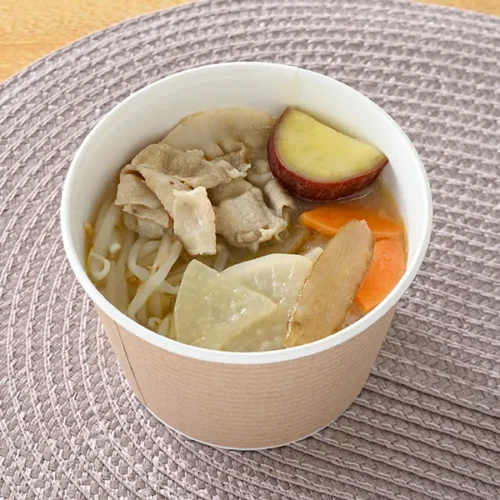 고기와 채소의 감칠맛 돈지루