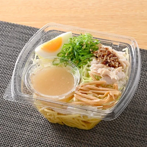 찐 닭가슴살과 대파 소금 라면 샐러드