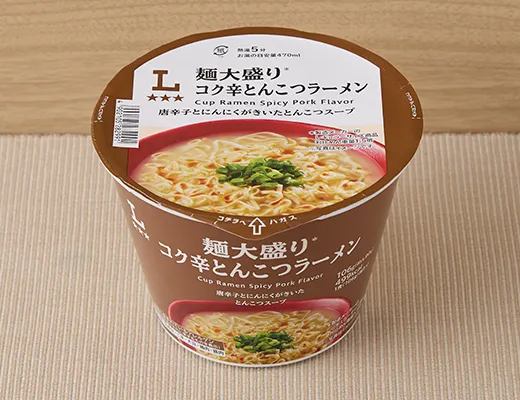 麺大盛り コク辛とんこつラーメン