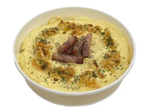 焦がしチーズのカルボナーラ
