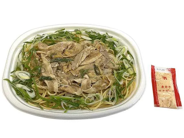 豚焼肉とねぎのにんにく醤油パスタ