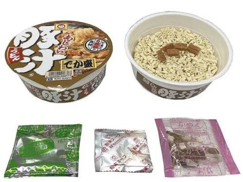 MARUCHAN Ajiwai Tonjiru Udon – Large Size