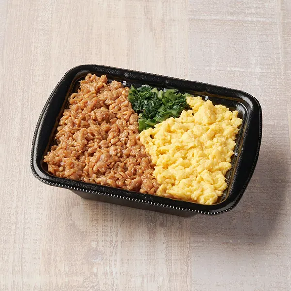 닭고기의 감칠맛! 닭고기 소보로 도시락
