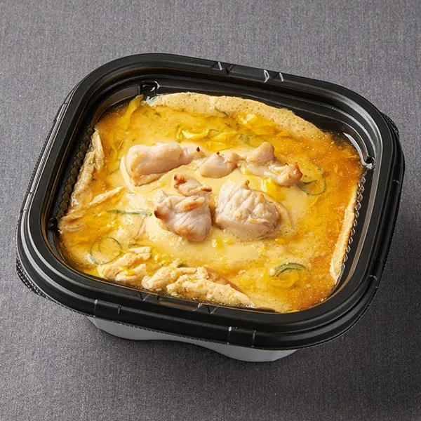 육수가 밴 푹신한 계란 오야코동