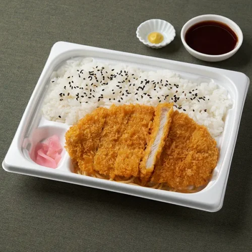 고기의 감칠맛이 느껴지는 돈카츠 도시락(특제 소스 포함)