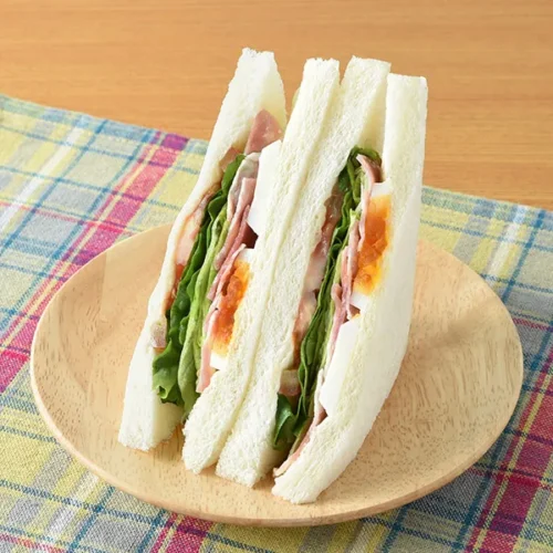 Bacon Lettuce Tomato Sandwich