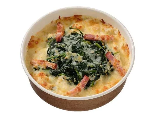 시금치와 베이컨 마카로니 그라탕