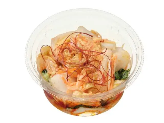 고추기름으로 맛을 낸 매콤한 배추