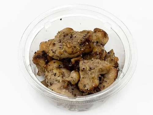 Charcoal-Grilled Yakitori with Black Pepper Seasoning