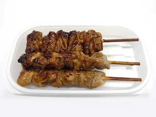 숯불 닭꼬치 껍질 3개·다리살 2개입