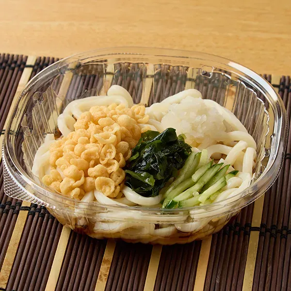 일본산 밀가루를 사용한 냉 붓카케 우동