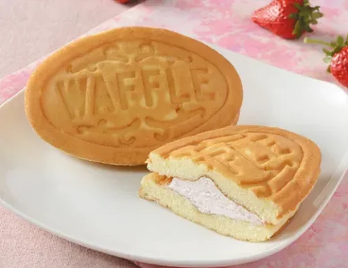 ふんわりワッフル いちごミルク