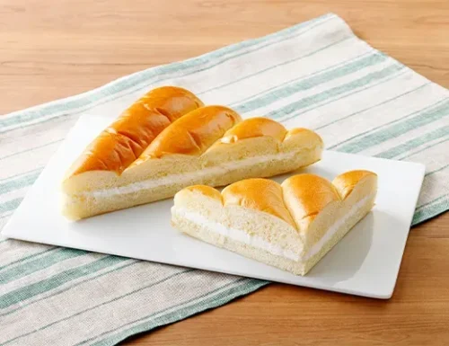 Triangle Milk Whipped Cream Sandwich (Made with Mt. Fuji Milk)