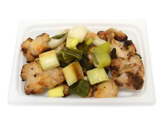 구운 대파와 숯불 닭꼬치 소금맛