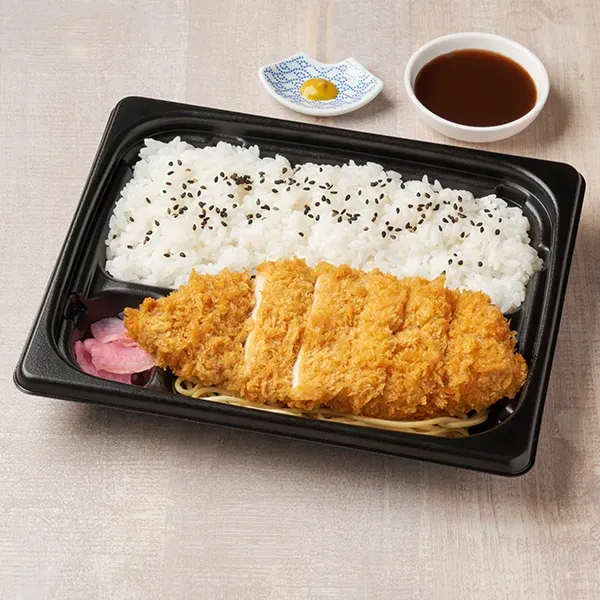 고기의 감칠맛이 느껴지는 삼원돈 등심 돈가스 도시락