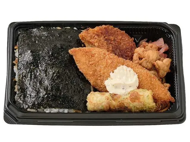 4가지 반찬 김 김밥