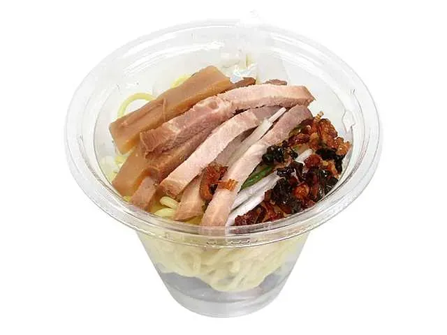 冷し醤油ラーメン チャーシュー&焦がしねぎ