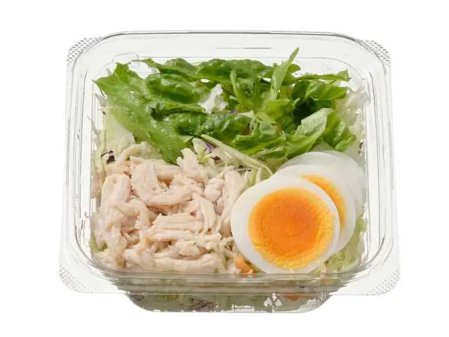 蒸し鶏と玉子のサラダ