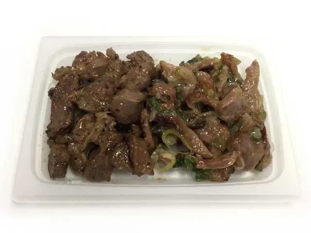 Two Types of Grilled Gizzards (Black Pepper & Salt Leek)