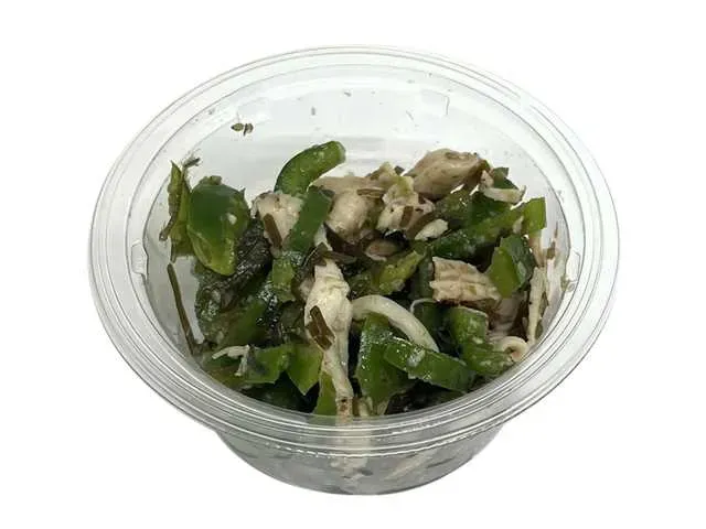 Gushichan Bell Peppers & Steamed Chicken with Kelp