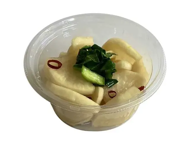 Spicy Crunchy Daikon Radish