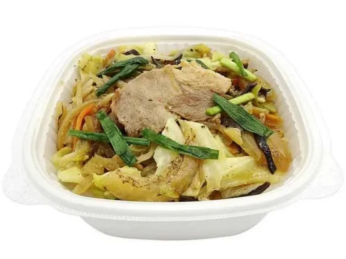 하루 반 분량의 채소 무쇠솥 야채볶음 덮밥