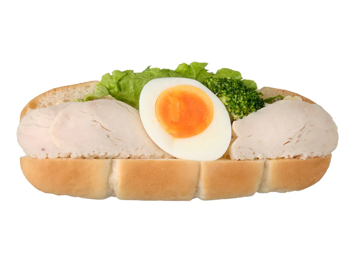 단백질을 섭취할 수 있는 치킨 롤