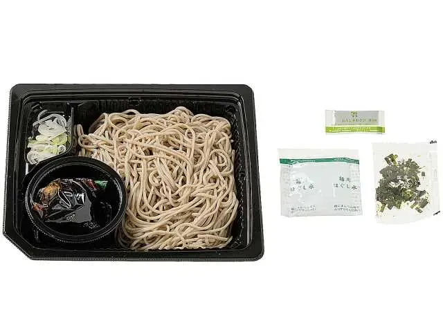 一本釣り鰹だし香る石臼挽そば粉のざるそば
