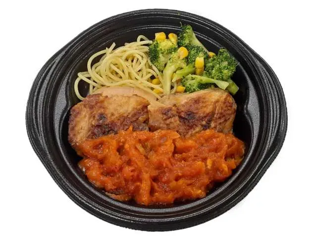 Grilled Chicken with Garlic Tomato Sauce