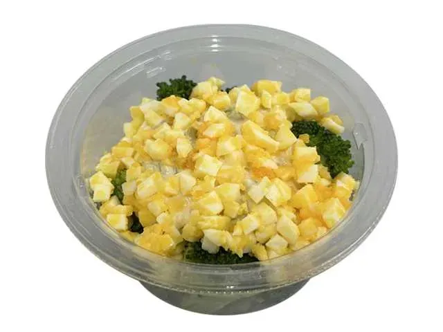 ブロッコリーと野菜タルタルのミモザサラダ