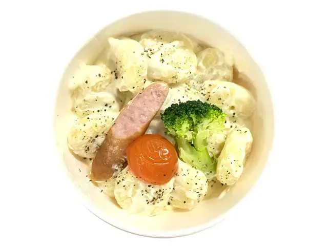 チーズクリームソースのじゃがいもニョッキ