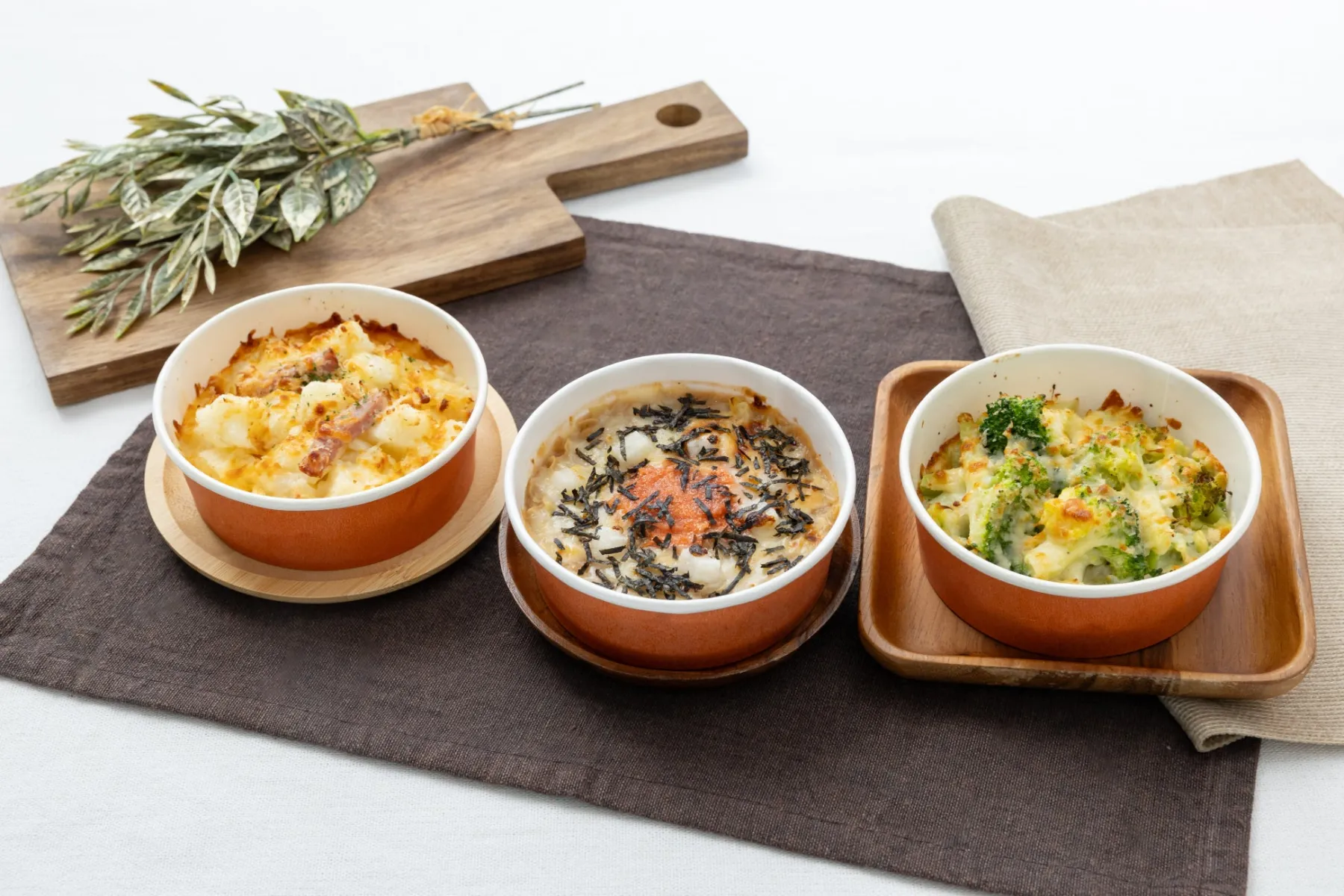 Seven-Eleven Japan Debuts New “Oven-Baked” Series! Three Items Featuring Freshly Shaved Cheese Launch A...
