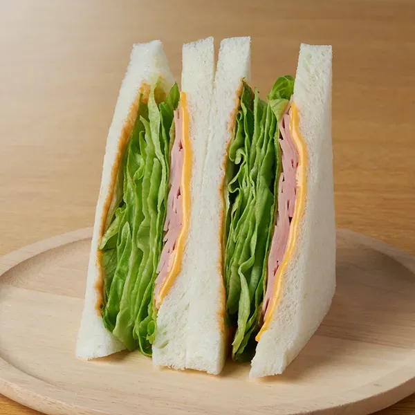 아삭아삭 양상추 샌드위치
