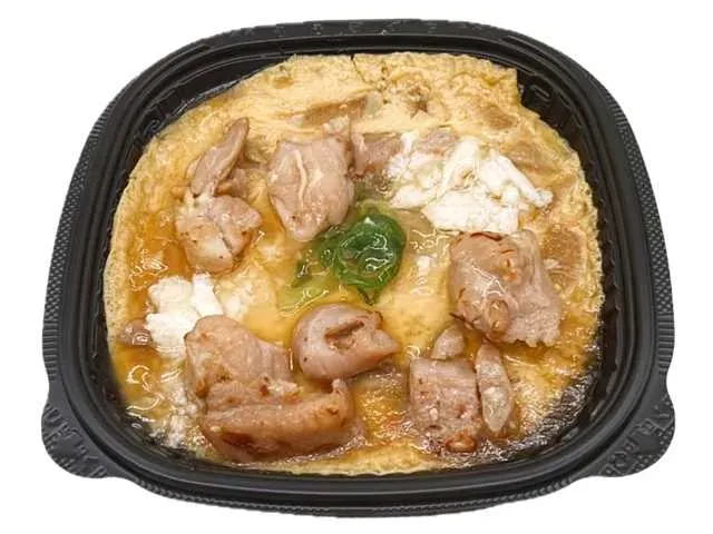 東北限定 炭火焼鳥の特製親子丼