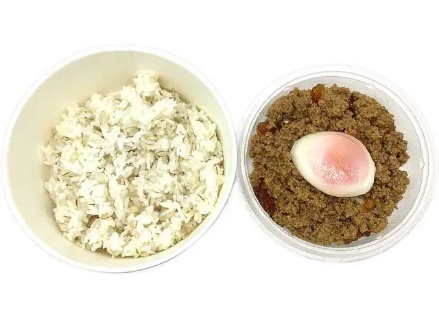 温玉とりそぼろ丼(麦ごはん)
