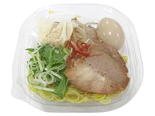 반숙 맛달걀 냉 소금 라멘